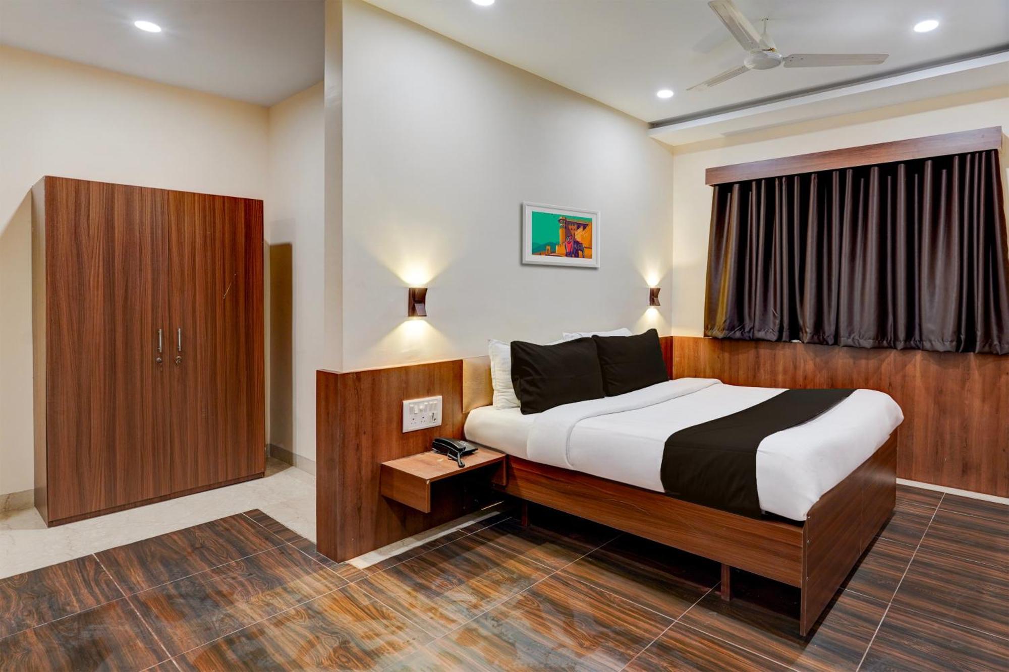 Townhouse Oriental Inn Ченай Екстериор снимка
