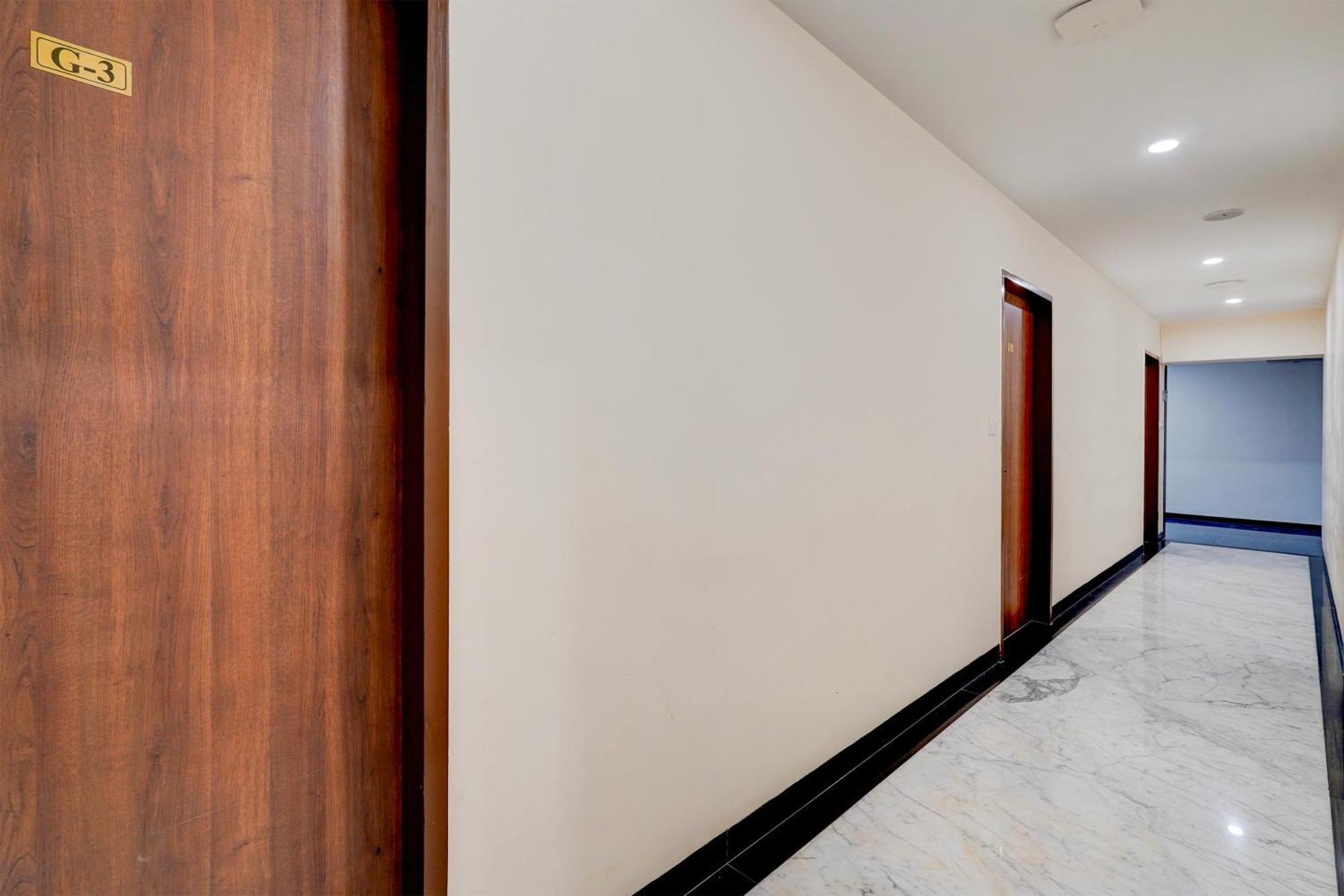 Townhouse Oriental Inn Ченай Екстериор снимка