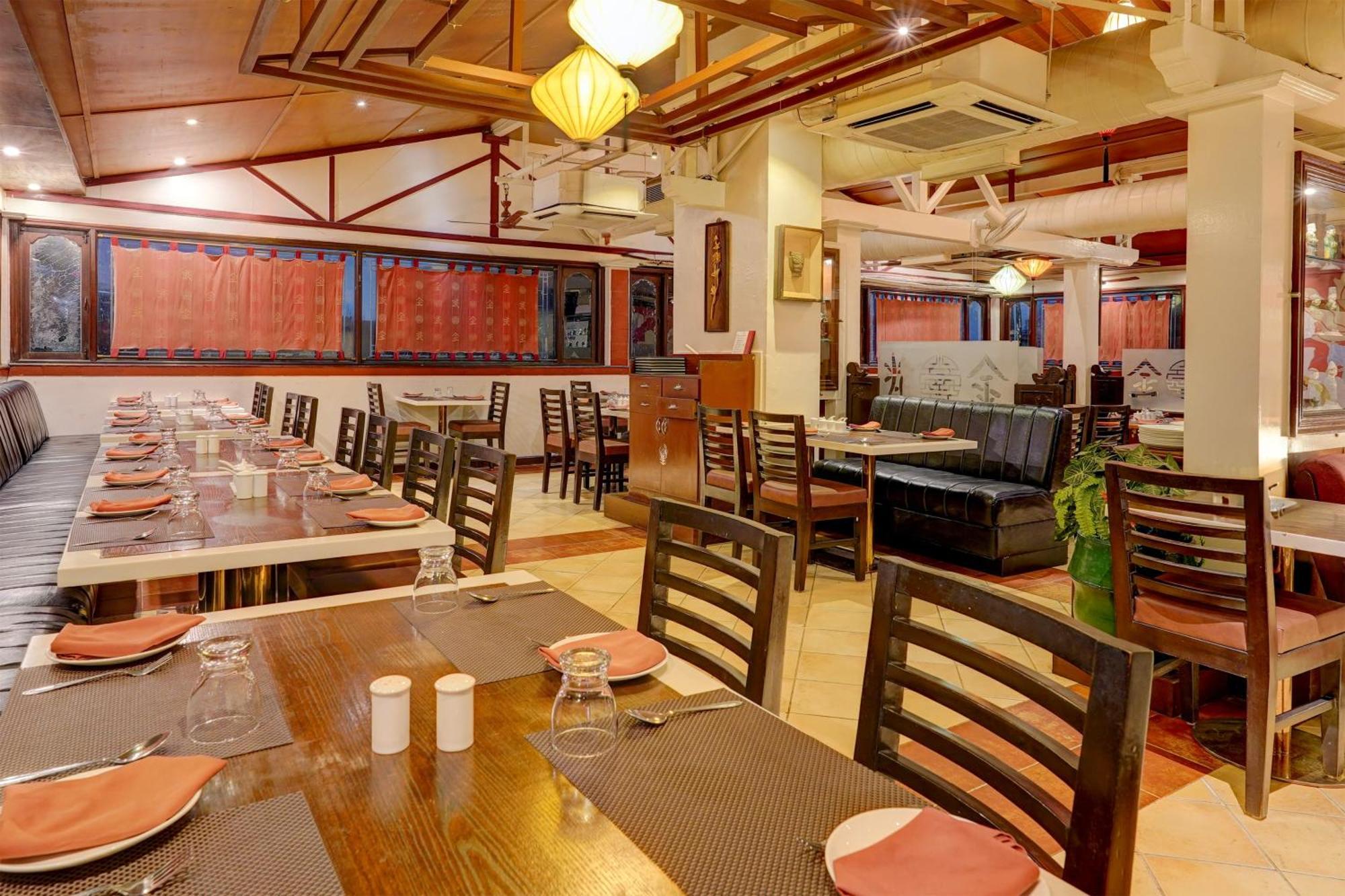 Townhouse Oriental Inn Ченай Екстериор снимка