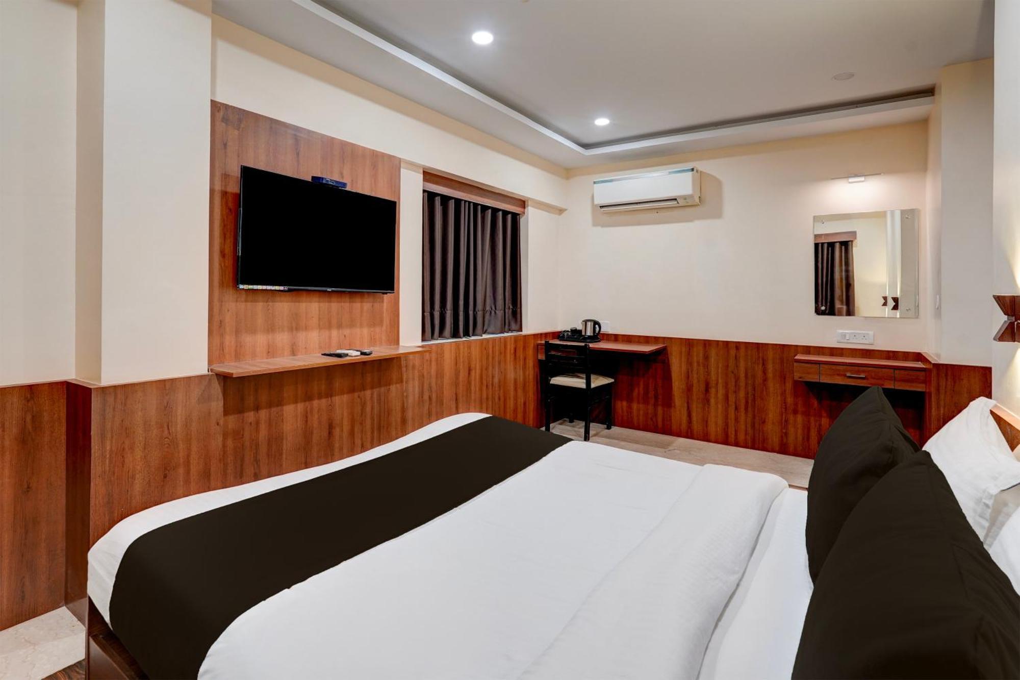 Townhouse Oriental Inn Ченай Екстериор снимка