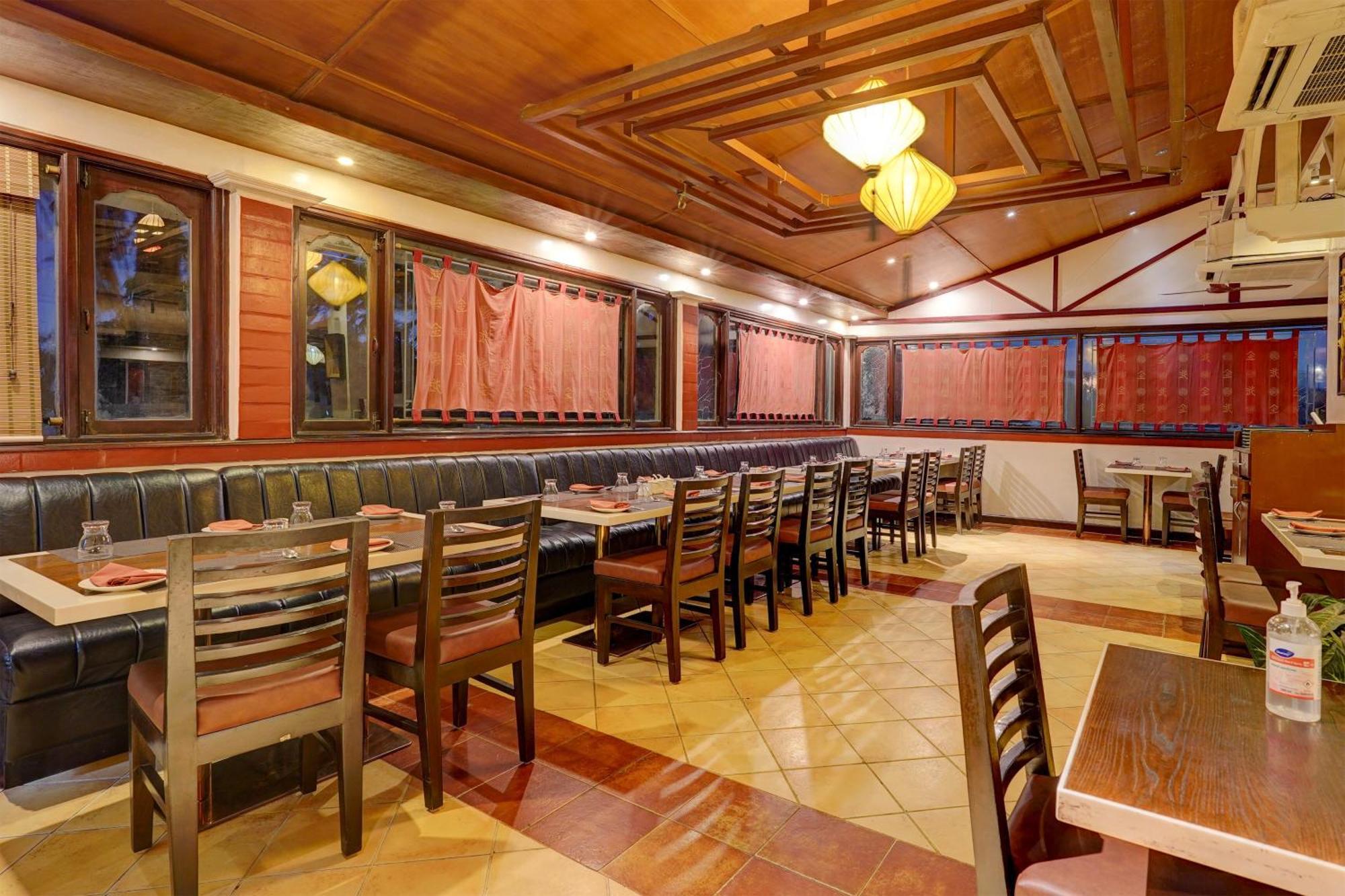 Townhouse Oriental Inn Ченай Екстериор снимка